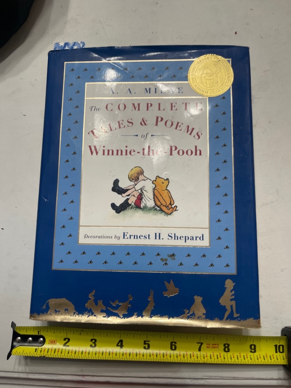 The Complete Tales & Poems of Winnie-the-Pooh - Blue Hardcover